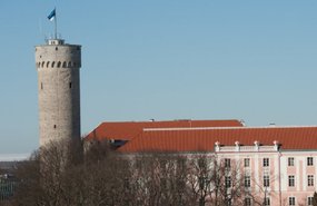 Pika Hermanni torn ja Toompea loss